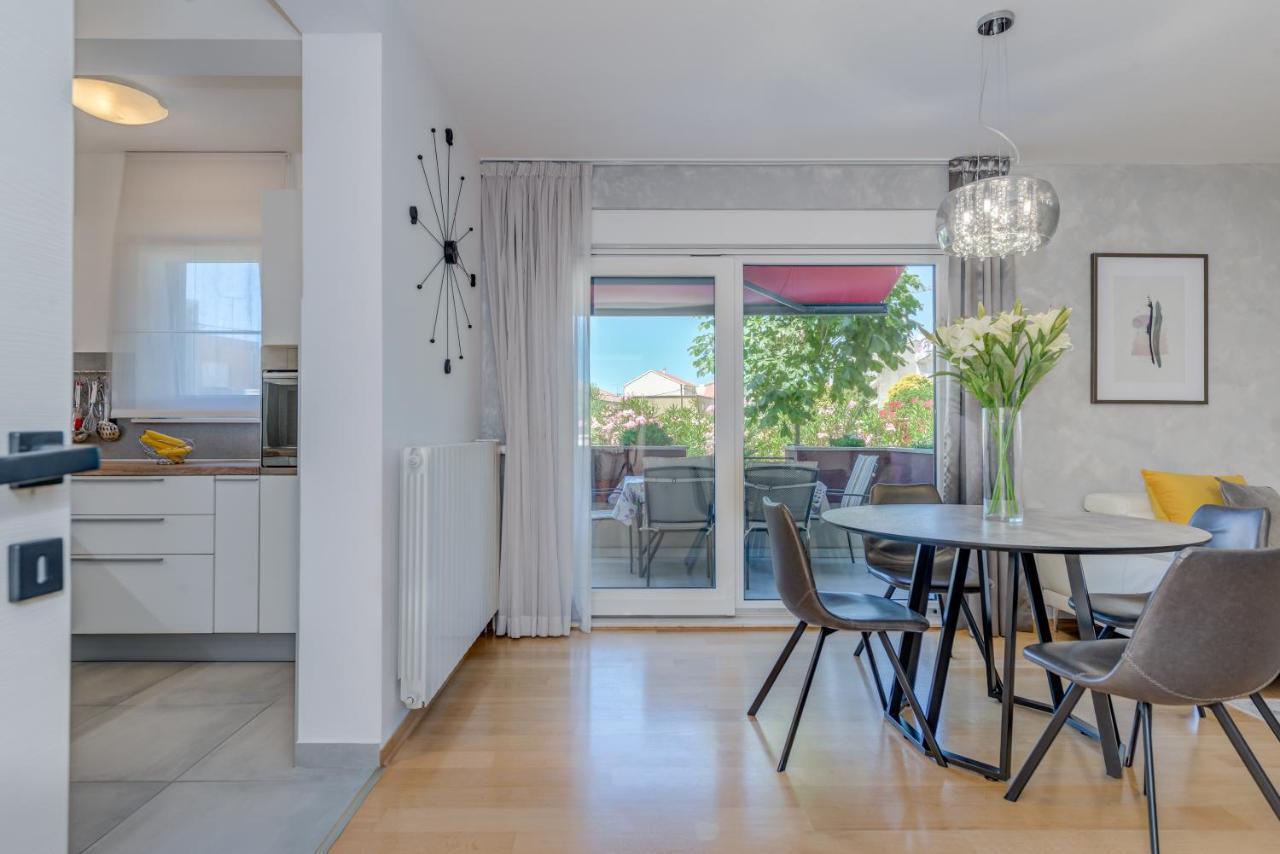 Chris'S Condo 2 Сплит Экстерьер фото