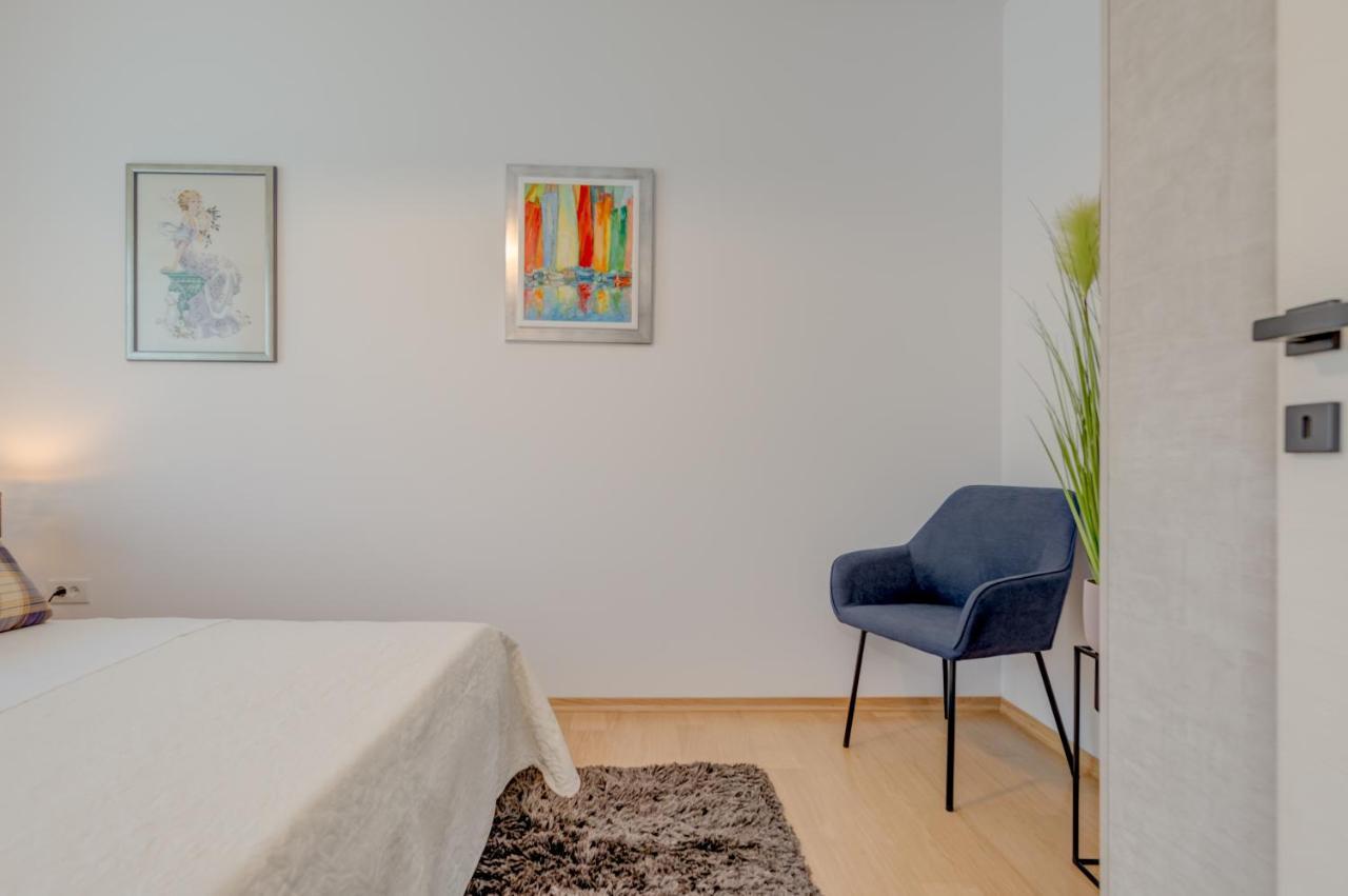 Chris'S Condo 2 Сплит Экстерьер фото